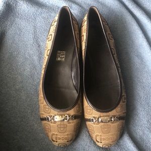 Women Gucci Flat